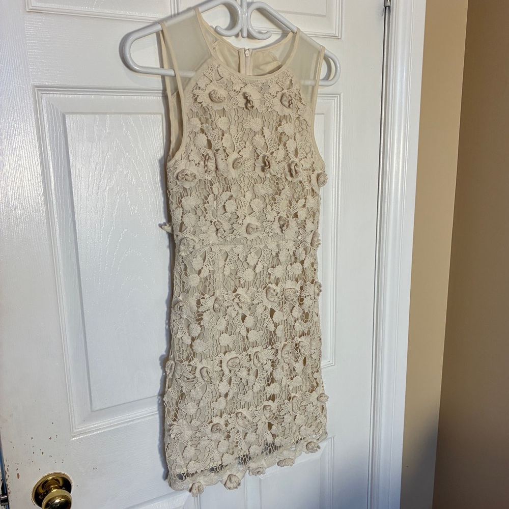 Thistlepearl Cream Floral Lace Cocktail Dress Sleeveless Mini Women’s Size 4